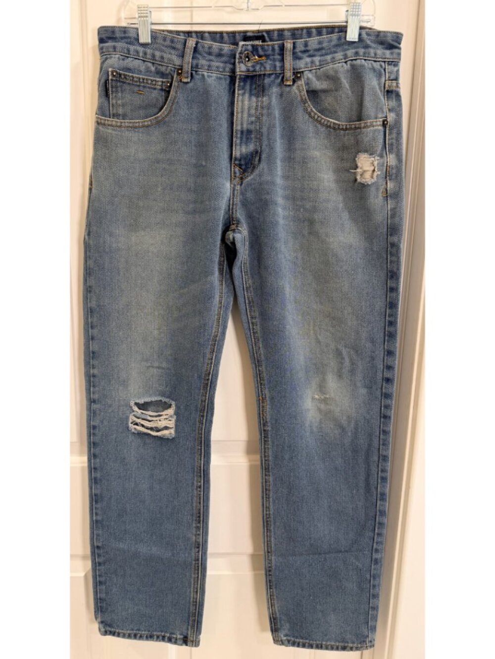 Y2K Zoo York Distressed Light Wash Jeans 34x32